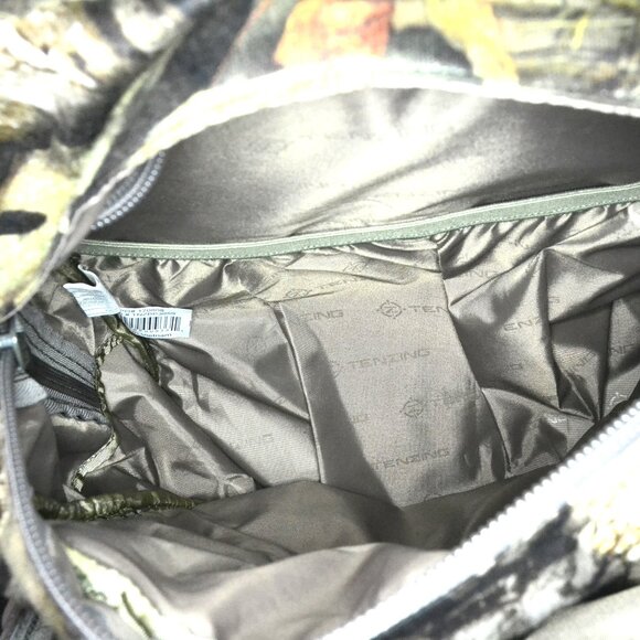 Tenzing Pace Day Backpack Camo Pattern Water Reservoir Hunting Camping Scouts - Picture 8 of 8